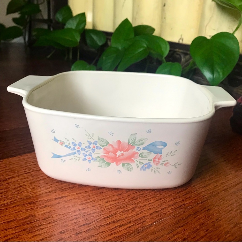 Corningware Symphony Bisque Casserole Dish